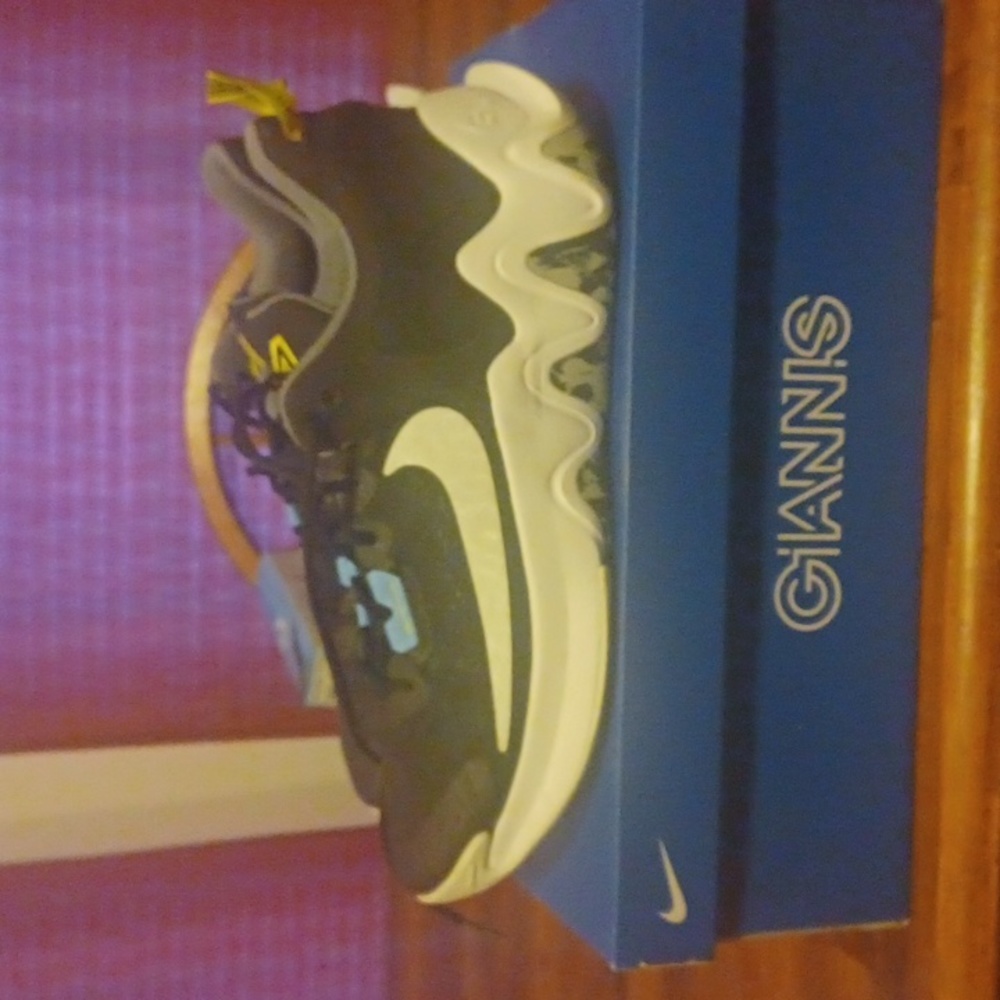 Nike Giannis immortality 2